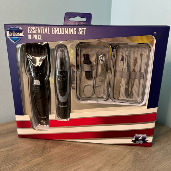 Barbasol Other - Barbasol Essential Grooming 10 Piece Set Beard Trimmer & Ear Nose Trimmer